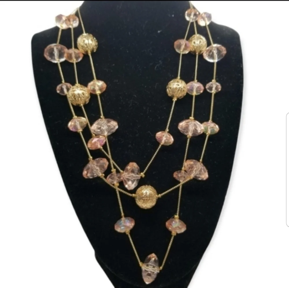 VINTAGE PINK ACRYLIC CRYSTAL & GOLDTONED LAYERED STATEMENT NECKLACE